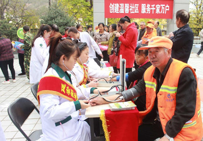 世界男性健康日 延安陽光醫(yī)院義診咨詢進(jìn)社區(qū)，健康溫暖送到家